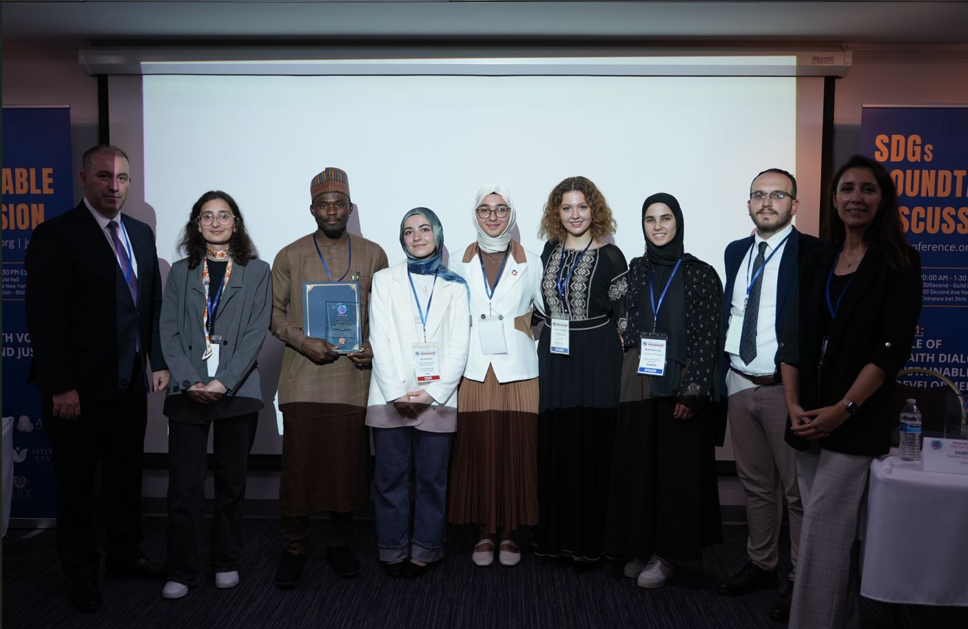 Group photo at the SDGs Roundtable Discussion, UNGA 2025